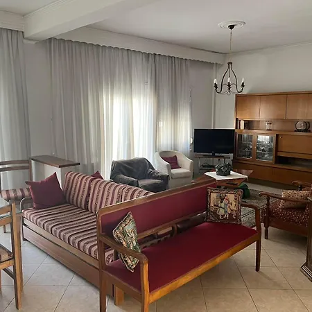 Daire With Two Bedrooms In Centre In Greece *